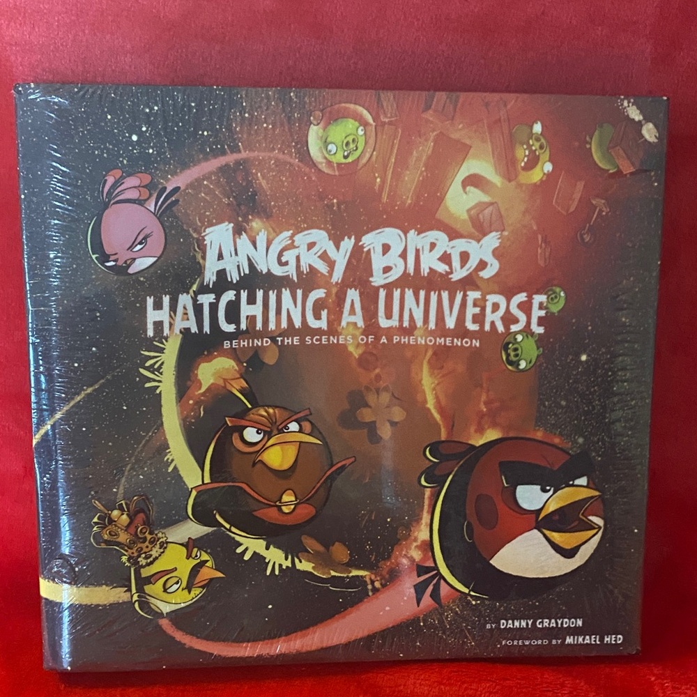 😎3/$50😎 Angry Birds Hatching a Universe Book
